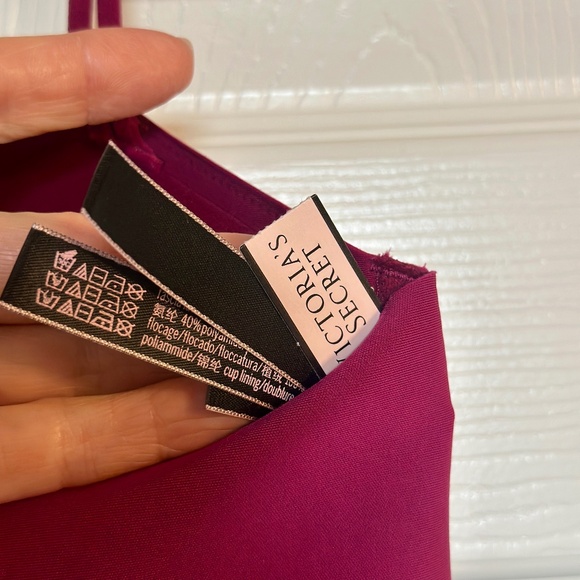 NWT Victoria’s Secret Rich Magenta V-Back Bra – Longline Front, Size 32D - Picture 4 of 4